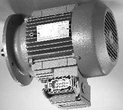 AC-moottoreiden konfigurointi Pistokeliittimet ( GM) 7 Pistokeliittimet AS.., AC.., AM.., AB.., AD.., AK.. GM Kuva 53: AC-moottori, jossa pistokeliitin ASE.. 05664AXX Pistokeliitinjärjestelmät AS.