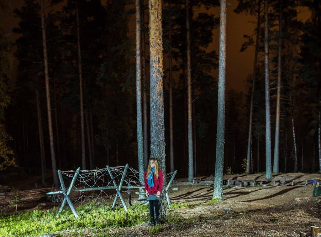 PUOLUSTUSLINJALLA TEEMU TALLBERG, ANNI OJAJÄRVI & TIIA LAUKKANEN (TOIM.