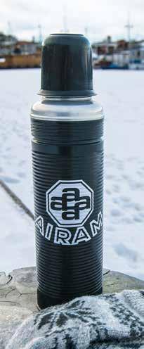 Airam retro taskulamppu Airam ToGo teräsmuki 0,4l Suomi 100 juhlavuoden kunniaksi takaisin markkinoille nostettu nostalginen klassikkolamppu nyt