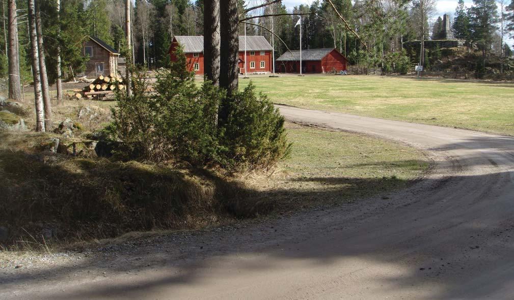 Noin kilometri Taistelutantereentien eteläpäästä sijaitsee Lillträskbäckenin puron silta. Se on saanut nimens Wilhelm von Schwerinin kunniaksi.