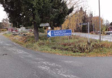 Nykyiset opastaulut Vänrikki Stoolin keskuksen vieressä. Kuvat Heidi Pekkala.
