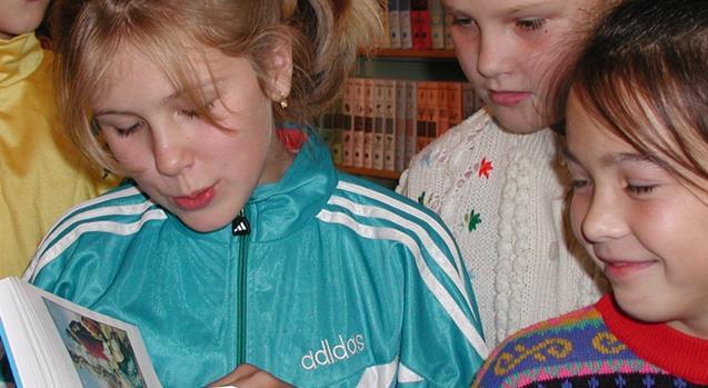 Solomonan sananpolvet Sananlaskut kääntyvät livviksi eli aunuksenkarjalaksi Esimerkki Sananlaskujen kirjasta: Hyväh paginah