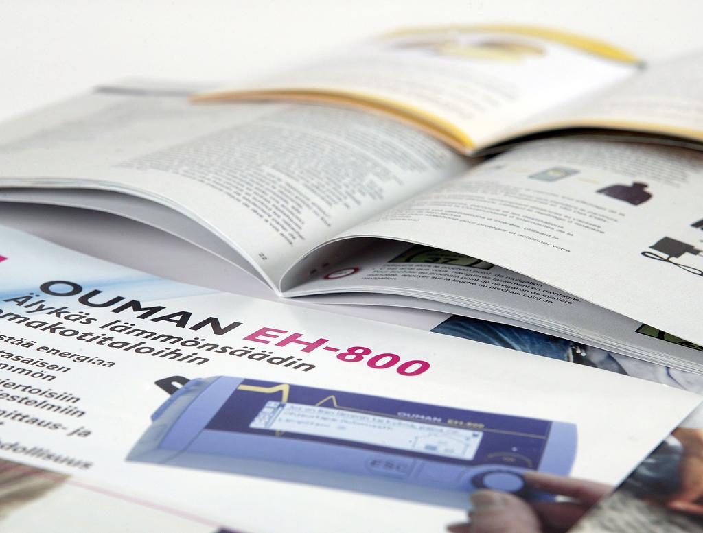 3053 Lehti A4 Laajuus: Sivukoko 210 x 297 mm Aukeama 420 x 297 mm 8-64 sivua Paperisuositus: Päällystämätön 90-240 g Päällystetty 100-250 g Design paperi 160-250 g Metallic 8