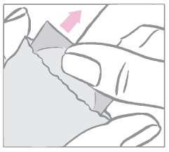 Pyöreä läpinäkyvä laastari ja kaksiosainen, neliönmuotoinen, kiiltävä ja kirkas suojakalvo Maidonvalkoinen neliönmuotoinen suojapaperi Suojapussi pitää repäistä auki sormilla pussin yläreunan