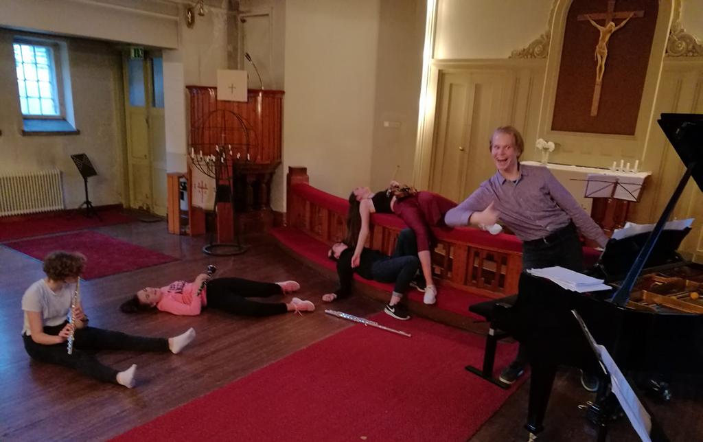Niklas Pokki pitää opiston pianisteille mestarikurssin Koskelan kirkko on varattu perjantaina, 1.12.17 opistomme pianistien mestarikurssia varten.