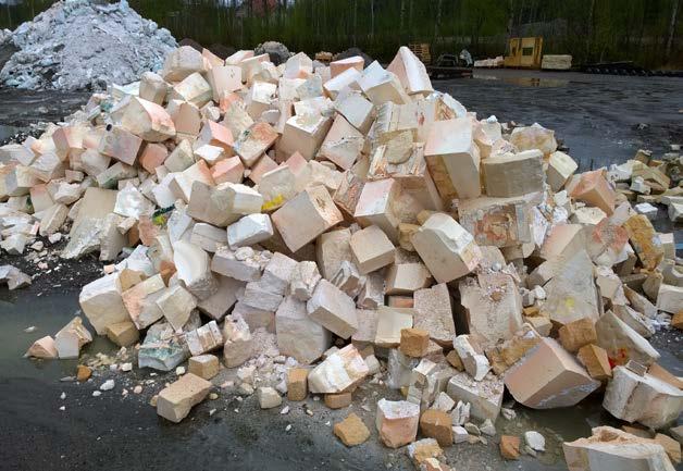Tavallisimmat kierrätetyt tulenkestävät Tiilet MgO-C-, kromimagnesia-, magnesia-, doloma-, samotti-, korunditiilet ja spinellipitoiset tiilet Lähteet: mm.