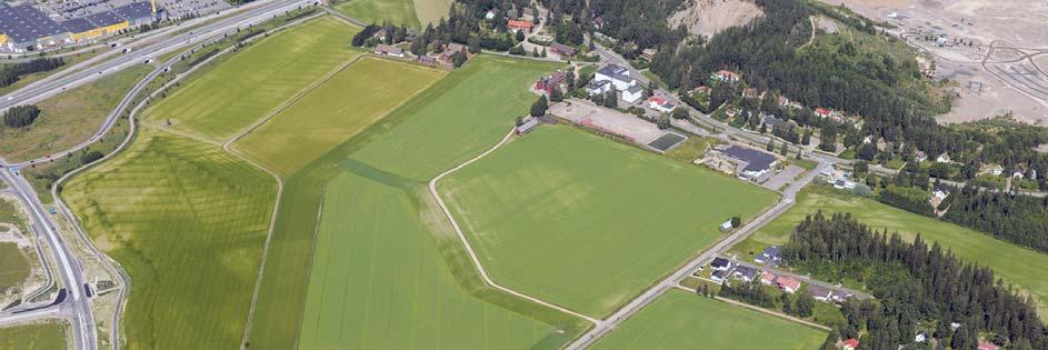 Selostus A-2677 7 (32) Viistokuva suunnittelualueelta 3.1.2 Luonnonympäristö Ensimmäisen Salpausselän eteläpuolelle on muodostunut pääosin alavaa viljelyseutua.