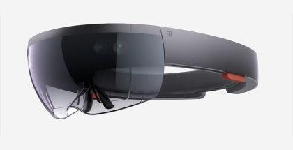 HOLOLENS Kohti toimivia konsepteja näytöiksi? Microsoftin HoloLens on yksi pisimmälle ehtinyt lisätyn todellisuuden laite.