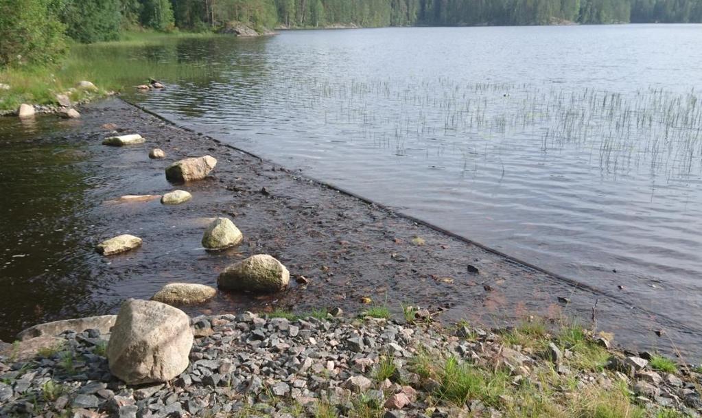 5 TULOSTEN YHTEENVETO Tulosten perusteella Kukkasjärvien säännöstelyn lopettaminen ja säännöstelypadon korvaaminen pohjakynnyksellä onnistuisi siten, että keskivedenkorkeus Kukkasjärvissä ei