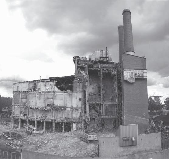 MILTÄ TUNTUU JA NÄYTÄÄ KUN TYÖPAIKKA VIEDÄÄN ALTA Menin aikoinani suoraan ammattikoulusta 10.06.1963 töihin silloiselle Helsingin Kaupungin Sähkölaitokselle.