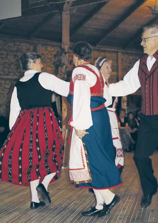 LIIKUNTA JA HYVINVOINTI Porin seudun kansalaisopisto, kurssit Porissa 14102K KAHVAKUULA LAVIASSA 14.1.-15.4.2018 su 18-19 (16 t) LAVIA: Lavian yhtenäiskoulu, Tampereentie 19 Eeva Venesmäki.