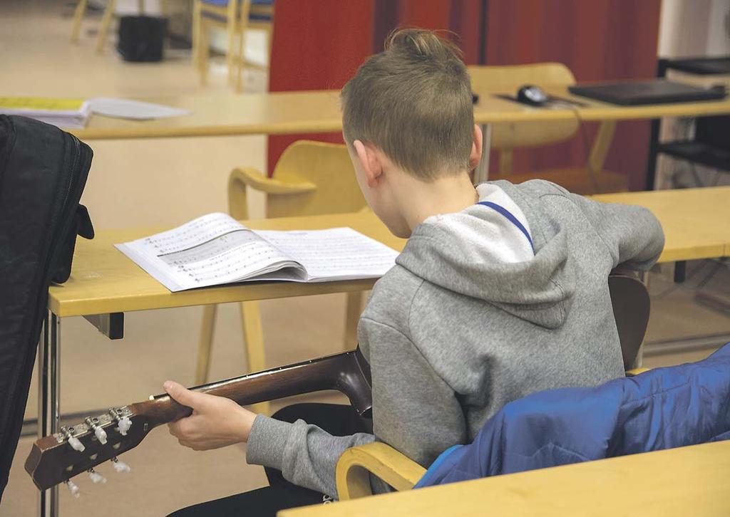 MUSIIKKI MUSIIKKI LAULU Porin seudun kansalaisopisto, kurssit Ulvilassa Porissa 23350K KULLAAN KYLÄKUORO 16.1.-10.4.2018 ti 18.
