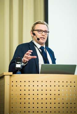Kunniamerkin saivat Heikki Pirhonen, Antti Rantanen, Matti Ryyppö ja Veikko Saukkio. Taikuri Martti Vannas viihdytti ja hämmästytti juhlaväkeä, vuorossa Maria Kangasluoma.