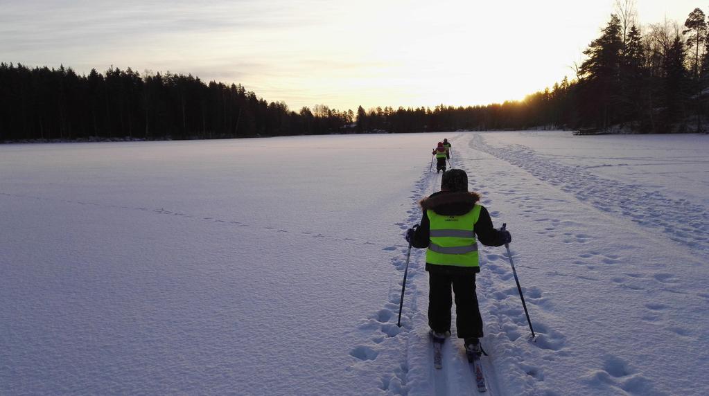 Haluamme kasvattaa ajattelevia, hyvän itsetunnon omaavia ja itseensä luottavia, aktiivisia, omatoimisia, itsensä