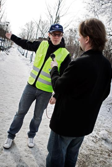 Haastattelun antaminen Mieti etukäteen, mitä saatetaan kysyä. Kerro myös Vapepan perusviestit, vaikka niitä ei kysyttäisi. Kerro toimittajalle, mistä asioista sinä tiedät, ja mihin voit vastata.