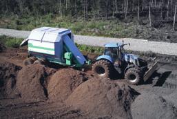 Ketjukolapurkain varmistaa, että auman yli ajettaessa kuorma purkautuu tasaiseksi nauhaksi, eikä kaatumisvaaraa synny.