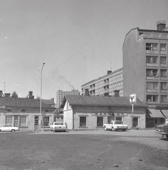 Keskusvirastotalo 1967, 1975 (Aarne Ervi) 19. Tekstiilitalo 1958 (Jaakko Tähtinen) 20.