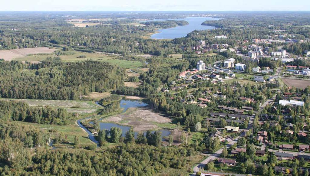 Tuusulanjärven hoitotoimet ja tilan kehitys Jaana Hietala ja Mauri Pekkarinen Keski-Uudenmaan vesiensuojelun liikelaitoskuntayhtymä Kuva: Tero Taponen Johdanto Keski-Uudellamaalla, Tuusulan kunnan ja