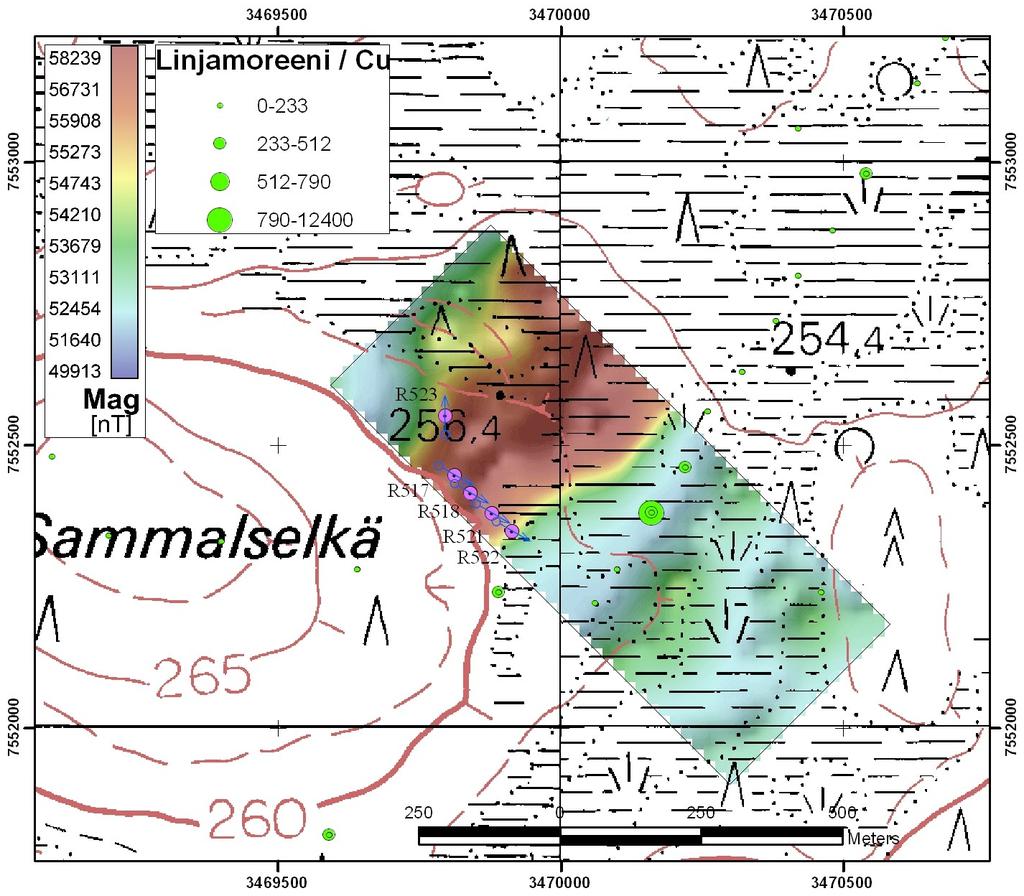 8 Kuva 6. Magneettinen kartta Sammalselän tutkimusalueelta. Kuvaan on merkitty myös kairauspisteet ja linjamoreenin Cu-pitoisuudet vihreällä symbolilla. Maksimipitoisuus on 0.25 %.
