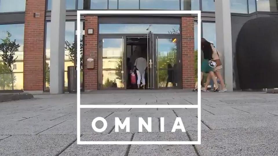 Katso video Omnia