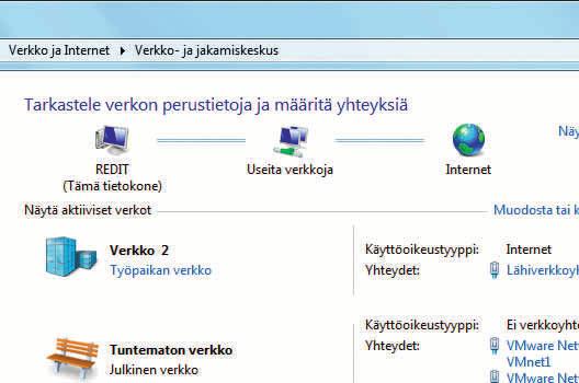 Jotta tiedostojen jakaminen kotona onnistuisi helposti, verkkotyypiksi kannattaa valita