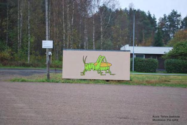 5.3. Heinäsirkan kenttä Nykytila Sorapintainen Heinäsirkan kenttä kaipaa selkeämpää rajausta.