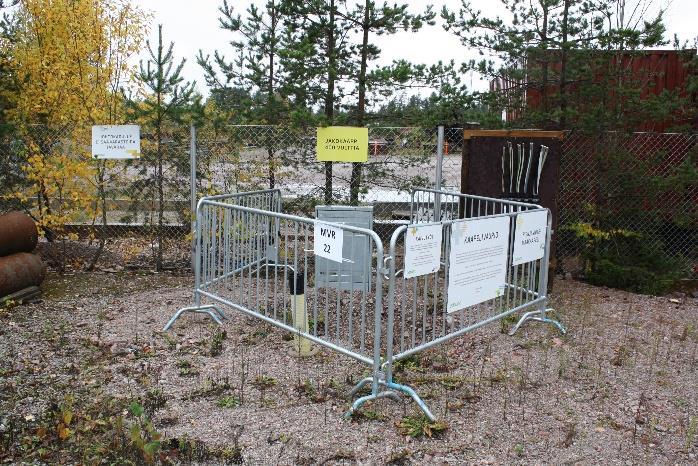 MVR-22: Kaapelikaivanto - Suojaukset ja varoalueet (yksi havainto) - Ajo- ja kulkuväylät (yksi havainto) Kohteessa havainnoidaan pieniä kaivantoja ja suojauksia.