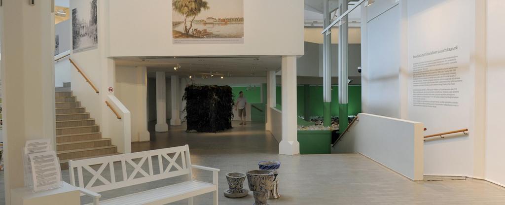 Kouvolan taidemuseo aloitti toimintansa 1.8.1987 Kouvola-talon toisen osan valmistuttua. Taidemuseo keskittyy moderniin ja uuteen suomalaiseen taiteeseen.