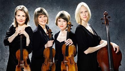 Samuli viimeistelee opintojaan Sibelius-Akatemiassa laulumusiikin aineryhmässä, jossa hän on erikoistunut liediin ja oratorioon.