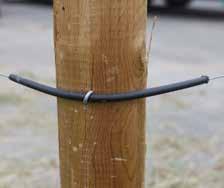 1 Rengaseristin Vahva rengaseristin painuu tukevasti puiseen tolppaan. Käytetään metallilangalla, köydellä tai nauhalla 12 mm:n leveyteen saakka.