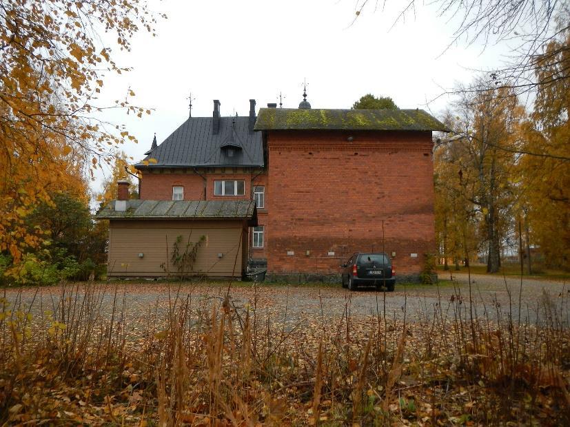 loppupuolelle tyypillisen uusrenessanssihenkisen ulkoasun.