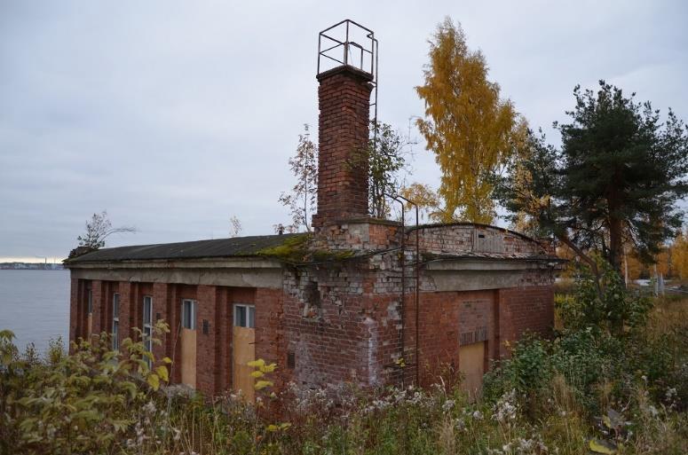 Pumppaamotoiminnan loputtua rakennus muutettiin varastoksi. Ilmeisesti 1970-luvun taitteen paikkeilla rakennus muutettiin tehtaan työntekijöiden sosiaalitiloiksi ja huoltorakennukseksi.