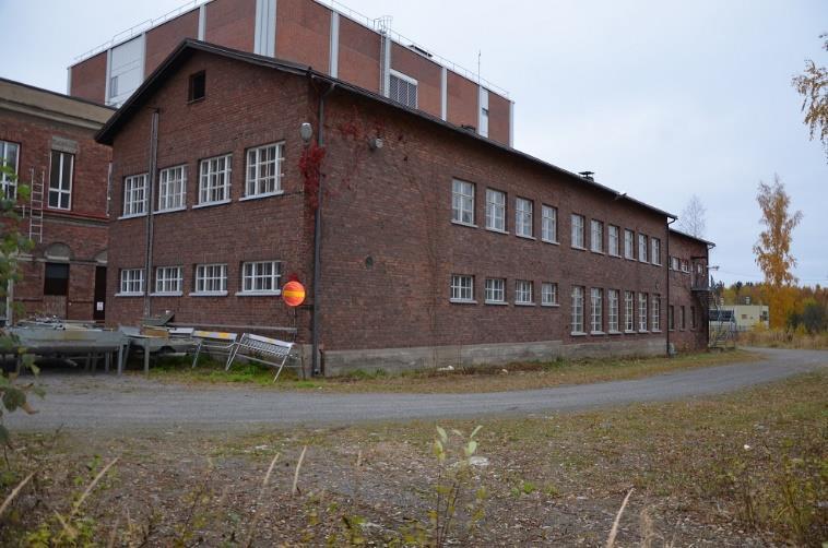 rakennuksen sekä 1923 että 1951 osat ovat tunnistettavissa.