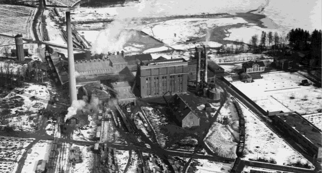 64 Vasemman puoleinen yläkuva on otettu vuosien