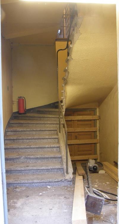kaarikattoinen halli
