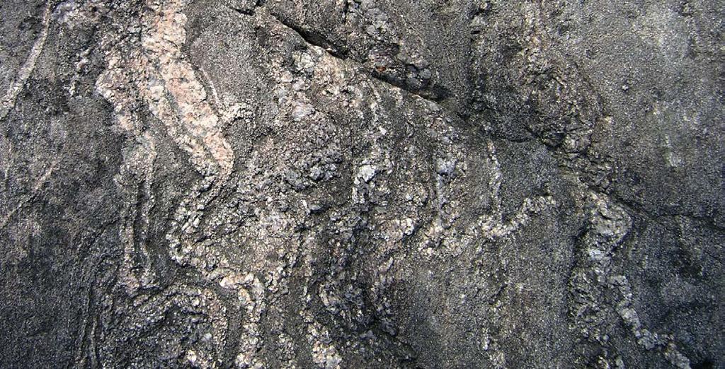 MAISEMAN MONIVAIHEINEN HISTORIA Perustana ikiaikaiset kalliot Saimaan alueen kallioperä alkoi muodostua noin 1 900 miljoonaa vuotta sitten, kun muinaisen meren pohjalle kerrostui merta ympäröiviltä