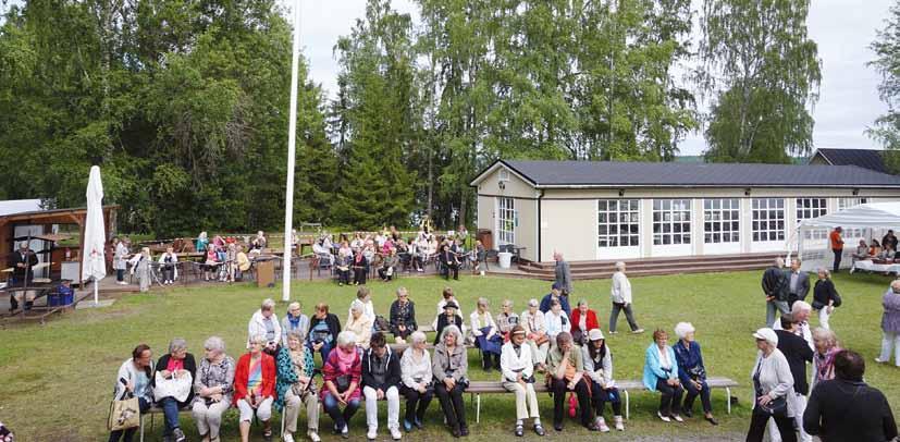 LYHYET Joulusaunat ja -kahvit Kotilinnasäätiö muistaa tuttuun tapaan asukkaitaan kahvipaketilla näin joulun alla.