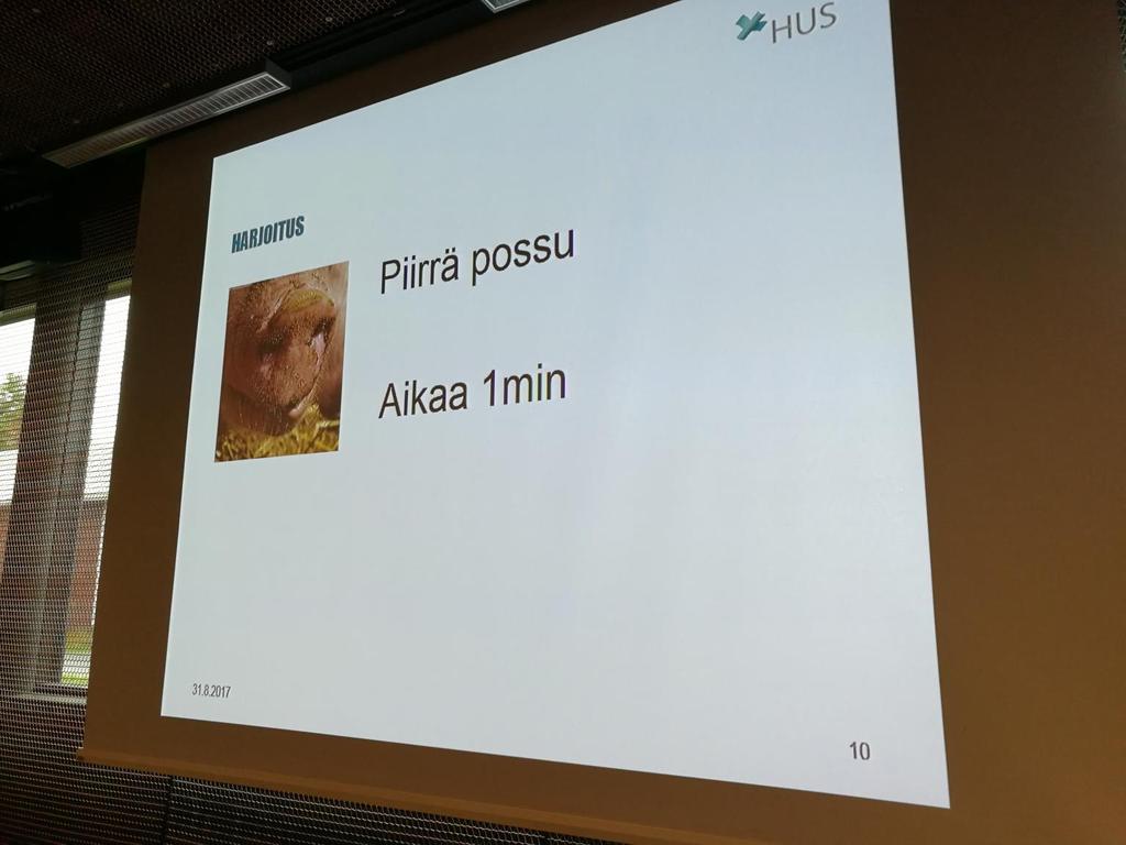 AJANTASAISEN OHJEISTUKSEN JA PEREHDYTTÄMISEN MERKITYSTÄ KUVAAVA TEHTÄVÄ.