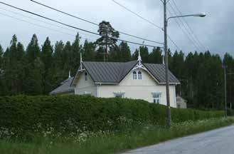 2 LYLY VANHOJEN KARTTOJEN KERTOMANA Lylyn kylä on mainittu asutuksen yleisluettelossa jo vuonna 1635 Lylyjärvi nimellä.