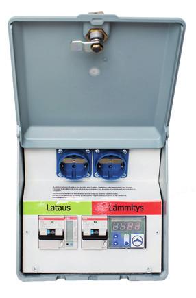 Latausasema 3,6 kw Latausasema, jossa Type 2 pistokelataus. Lataus kytkeytyy päälle kun pistokkeeseen liittää auton johdon.