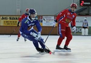 Vuosittain Länsi-Ruotsin kesäjääpallokouluissa käy runsaasti nuoria, samoin Ruotsin jääpallolukioissa opiskelee merkittävä määrä nuoria pelaajia.