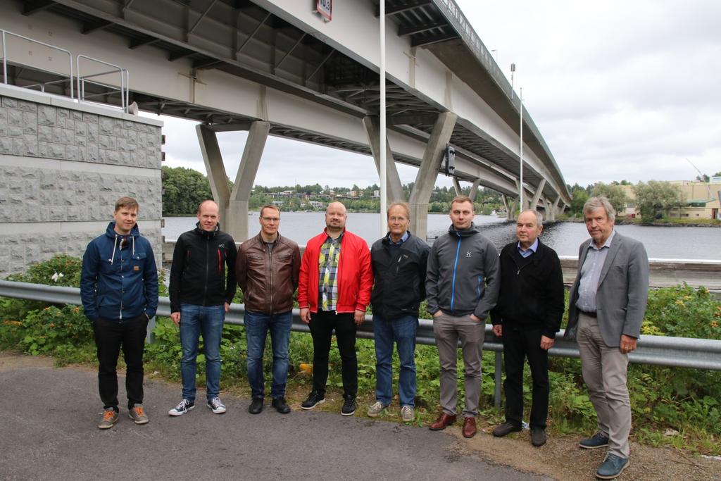 Ekskursion lopuksi käytiin vielä Kyrönsalmen sillalla ennen illallista Savonlinnan keskustassa.