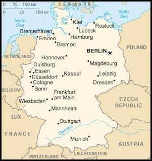 1. JOHDANTO Olimme ERASMUS -vaihto-opiskelijoina Mannheimin yliopistossa syyslukukaudella 2011. Saksa oli oivallinen kohdemaa, koska tavoitteenamme oli parantaa saksan kielen taitoa.