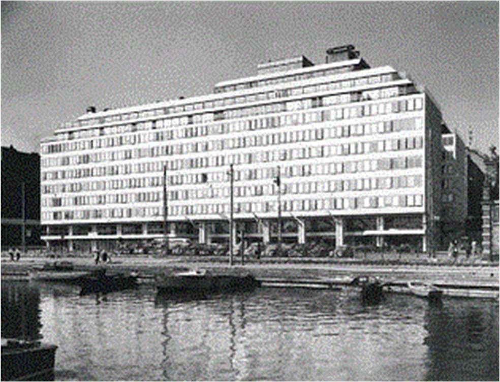 9 asennettiin valmisosina osaksi hallirakennusta. Esijännitystekniikan rantautuminen Suomeen 1940-luvun lopulla, teki käänteen betonielementtien käyttöönotossa.