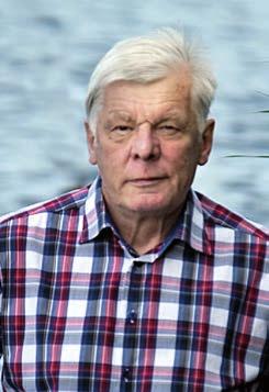 N imitykseni sotilasasiamiestehtävän jälkeen Maanpuolustuskorkeakoulun hallintojohtajaksi alkusyksystä 1993 oli mieluisa päätös.