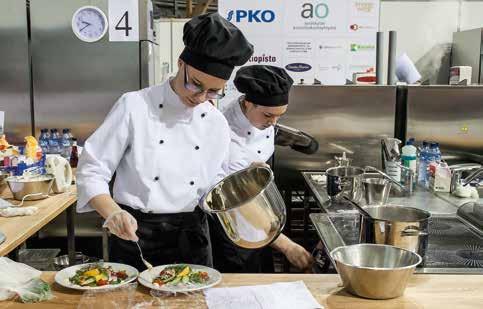 Mika-Jussi Monosen kokemuksen mukaan television kokkiohjelmat ovat lisänneet kokkien ammattitaidon arvostusta.