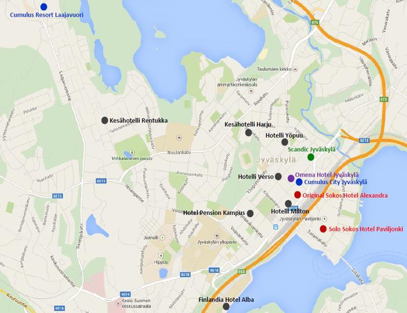 Päätös 39 (63) 139. Hotellimarkkinan keskimääräinen kokonaiskapasiteetti Jyväskylässä on noin 1 250 huonetta, josta yrityskaupan osapuolten yhteenlaskettu markkinaosuus on [40-50] prosenttia.