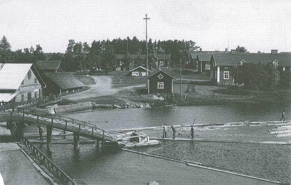 rakentamiseen 1860-luvulla. Seppien asunnot olivat muihin työläisiin verrattuna erittäin korkeatasoisia sisältäen kaksi huonetta ja keittiön.