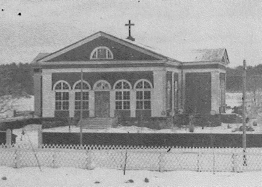 (Anneli Björkqvist) Finpyyn työväentalo. Noormarkun kirkko Nykyinen Noormarkun kivikirkko rakennettiin samalle paikalle, jossa kansalaissodan aikaan tuhoutui puukirkko vuonna 1918.