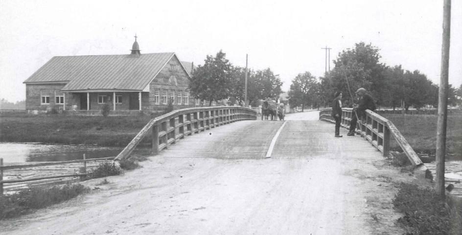 52 Lampuodin vanha silta Lampuodin vanha silta oli käytössä vuoteen 1938 asti,